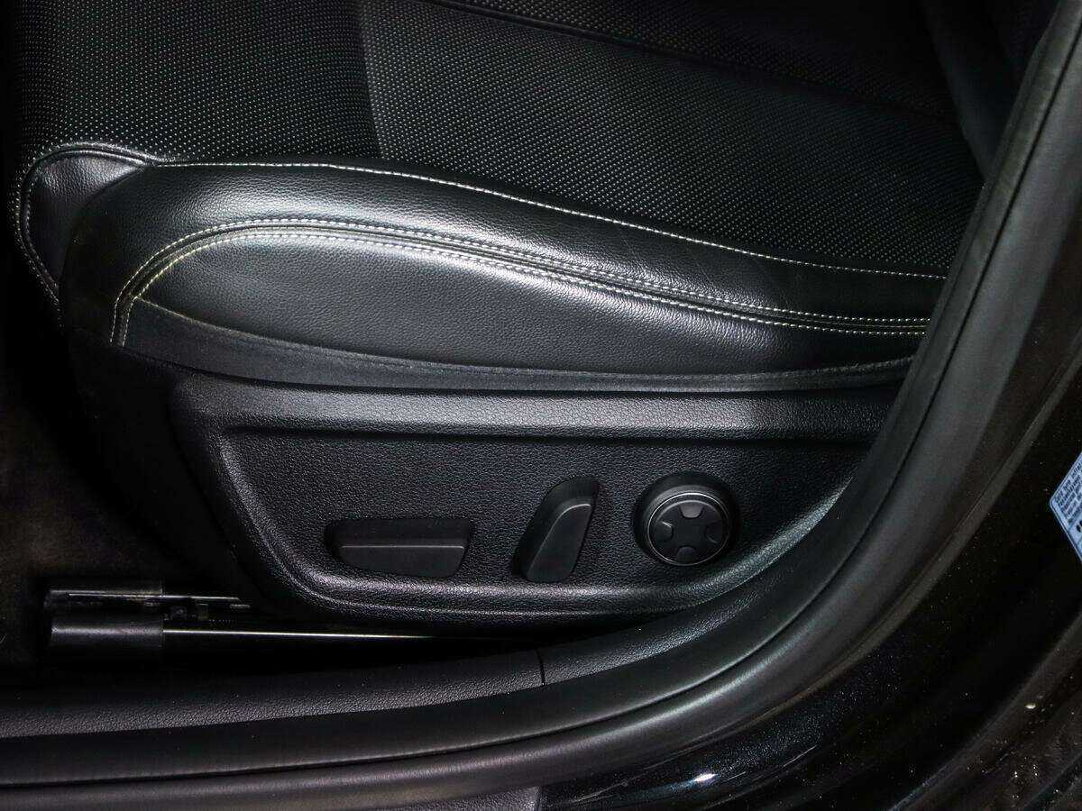 Genesis G70 с пробегом — 2019 год. Фото: #19