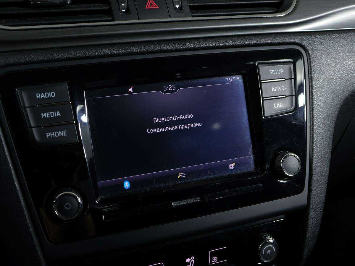 Skoda Rapid с пробегом — 2017 год. Фото: #17