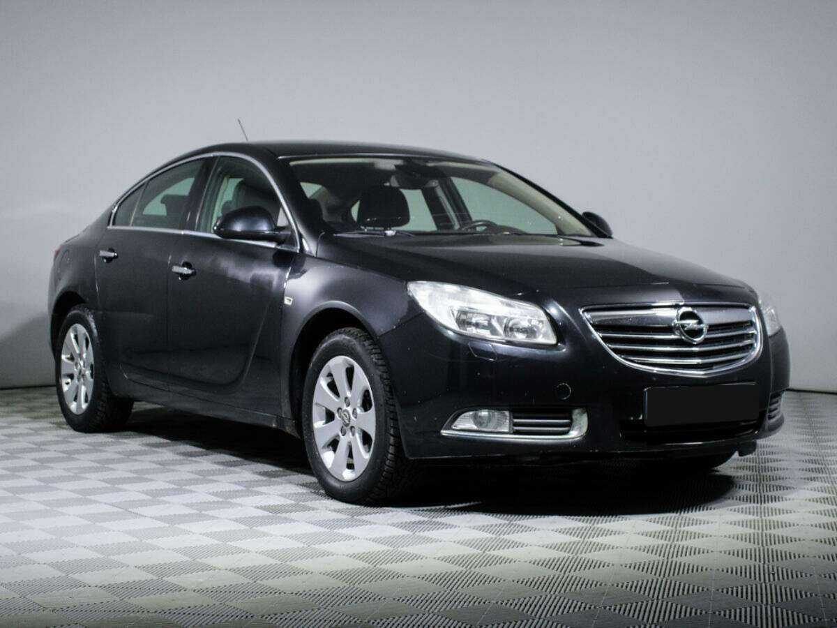 Opel Insignia с пробегом — 2010 год. Фото: #2