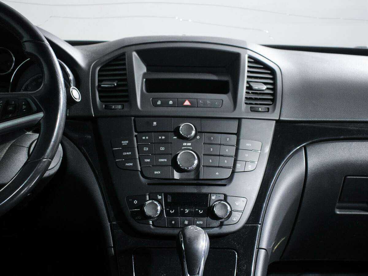 Opel Insignia с пробегом — 2010 год. Фото: #12