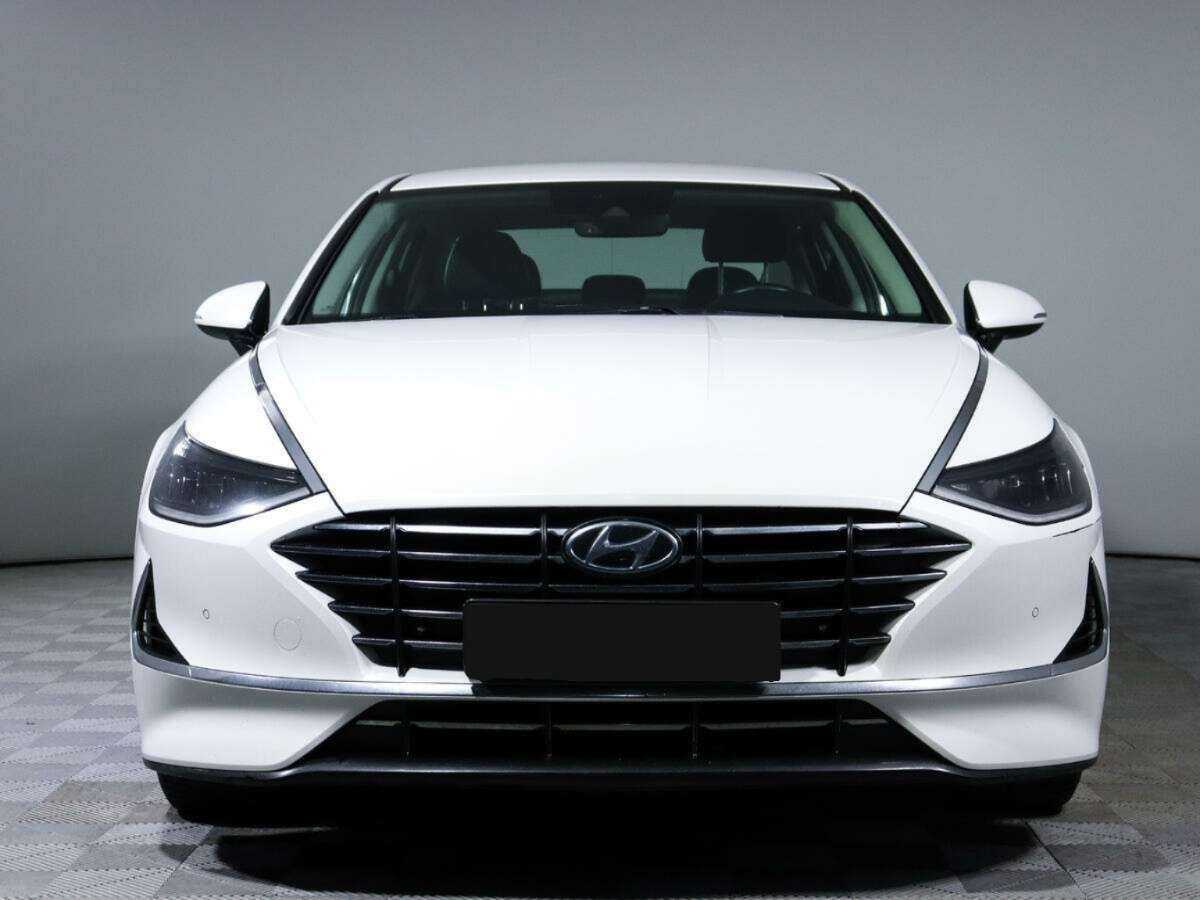 Hyundai Sonata с пробегом — 2020 год. Фото: #1