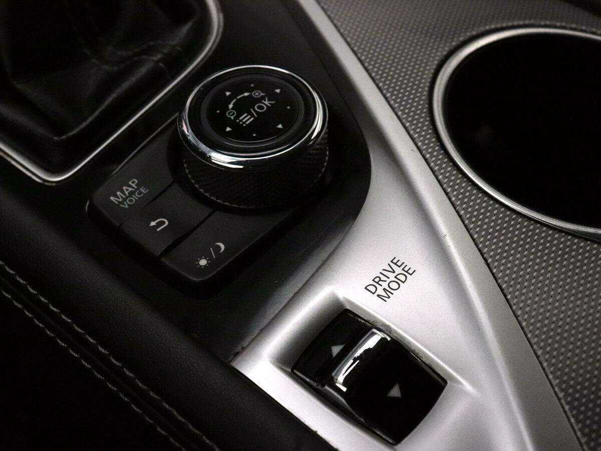 Infiniti Q50 с пробегом — 2014 год. Фото: #13