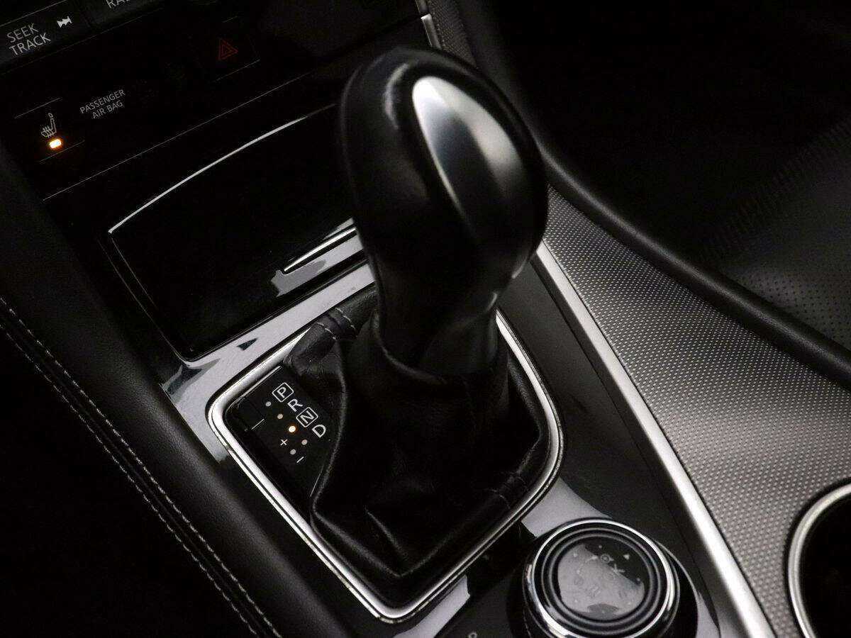 Infiniti Q50 с пробегом — 2014 год. Фото: #14