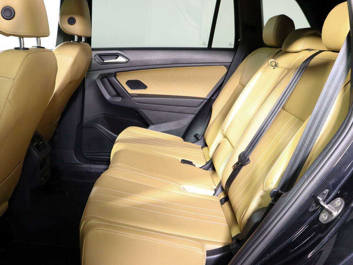 Volkswagen Tiguan с пробегом — 2022 год. Фото: #6