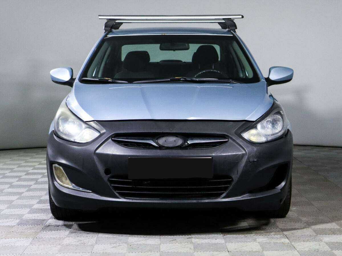 Hyundai Solaris с пробегом — 2011 год. Фото: #1