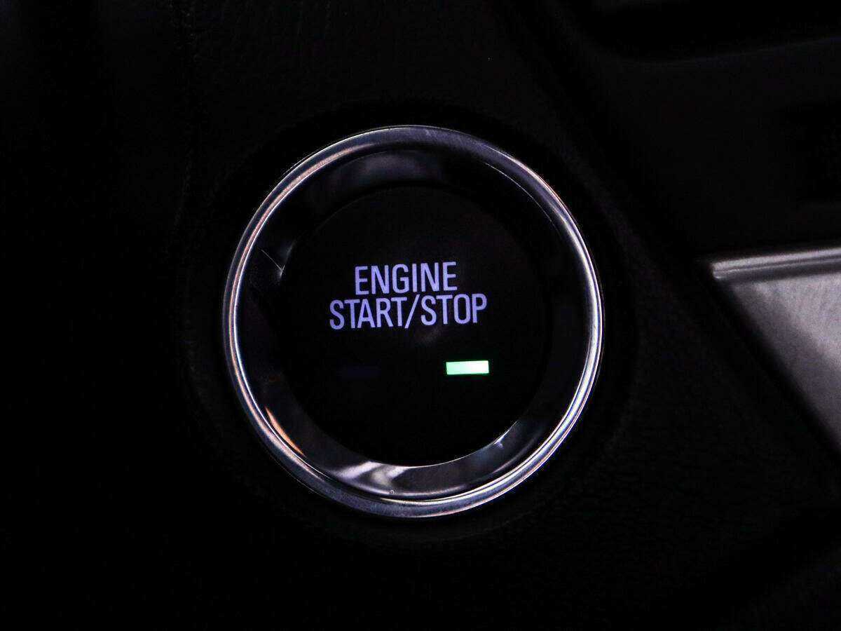 Chevrolet Tahoe с пробегом — 2016 год. Фото: #13