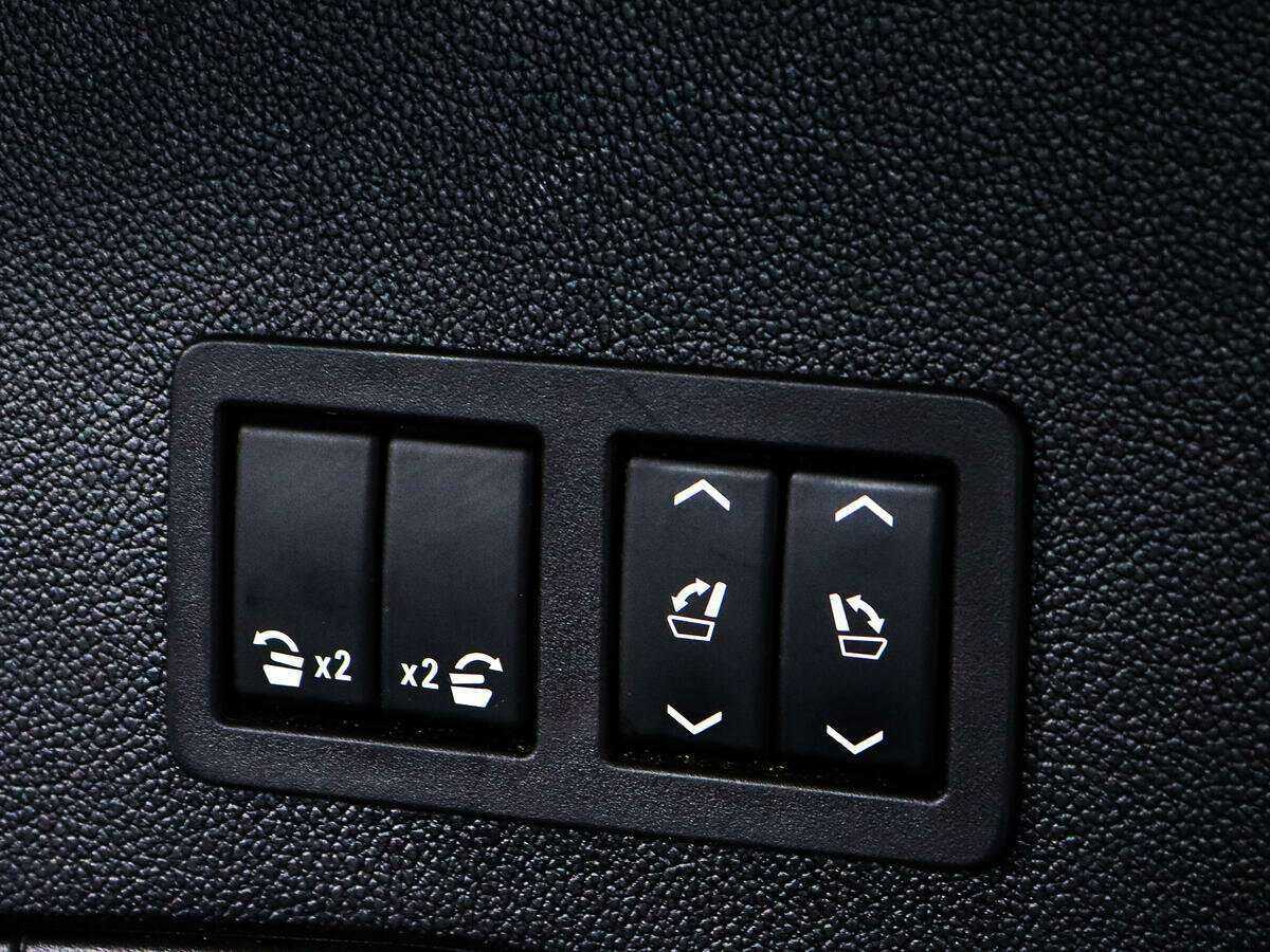 Chevrolet Tahoe с пробегом — 2016 год. Фото: #21