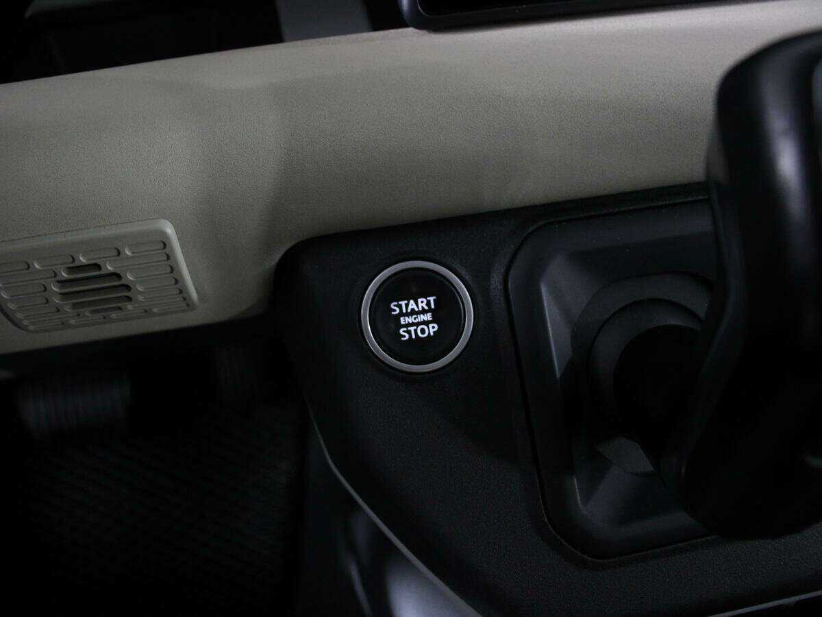 Land Rover Defender с пробегом — 2020 год. Фото: #24