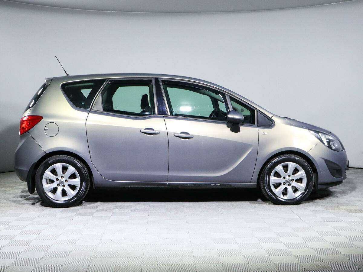 Opel Meriva с пробегом — 2011 год. Фото: #3