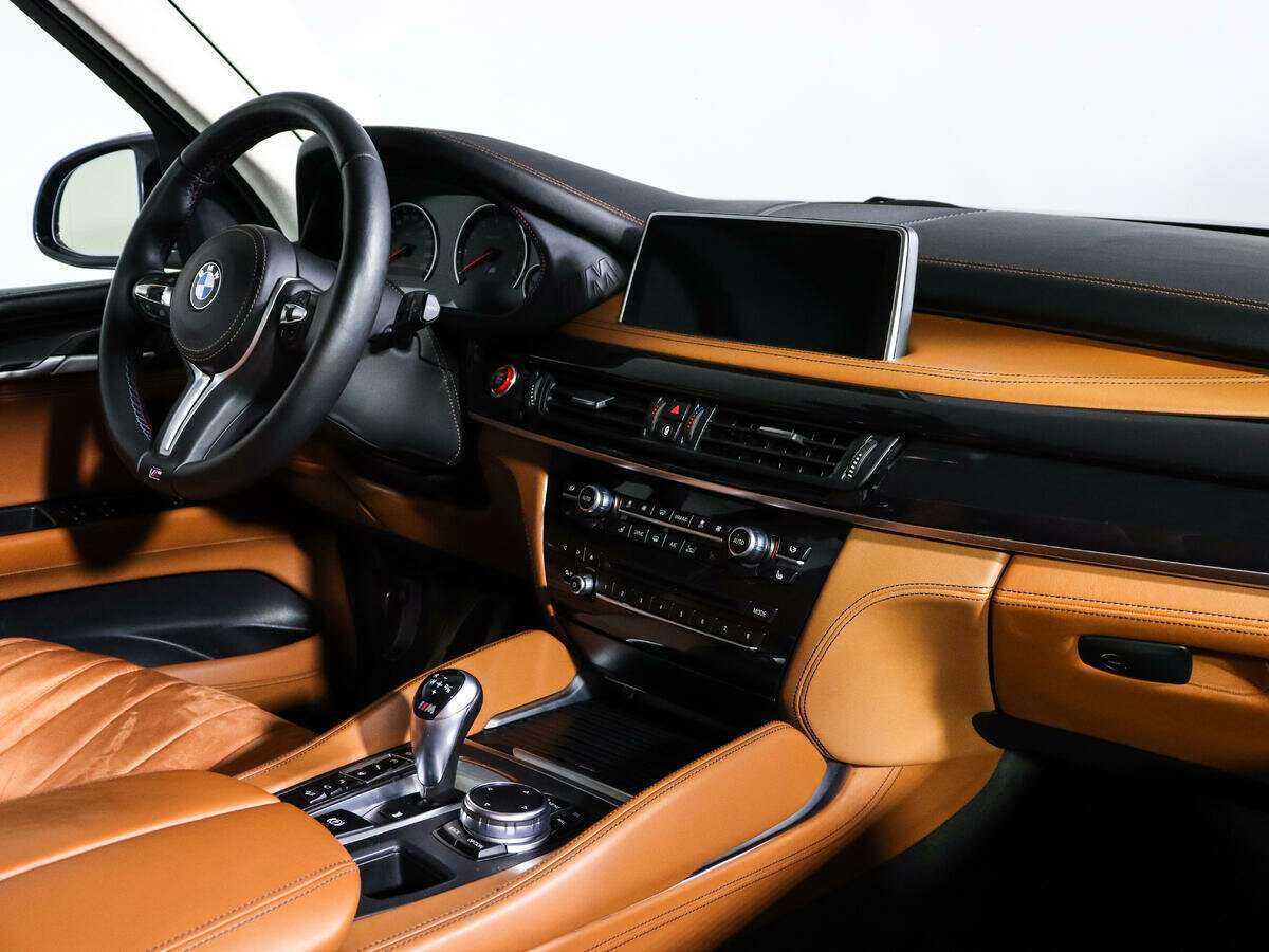 BMW X5 M с пробегом — 2015 год. Фото: #6