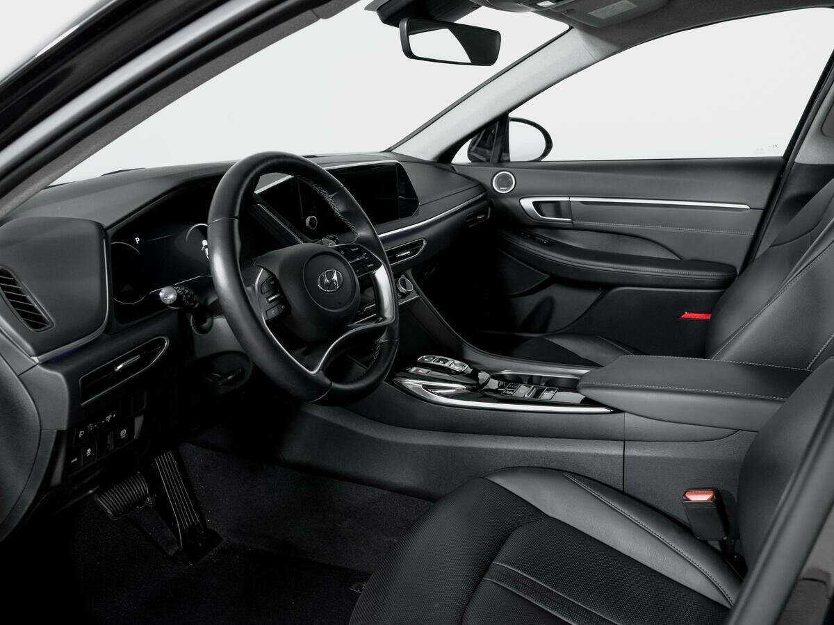Hyundai Sonata с пробегом — 2021 год. Фото: #15
