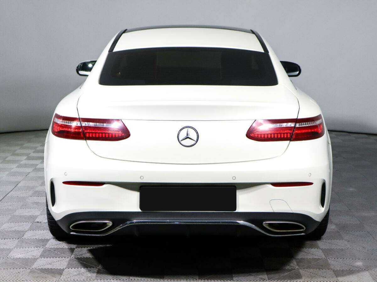 Mercedes-Benz E-Класс с пробегом — 2017 год. Фото: #4