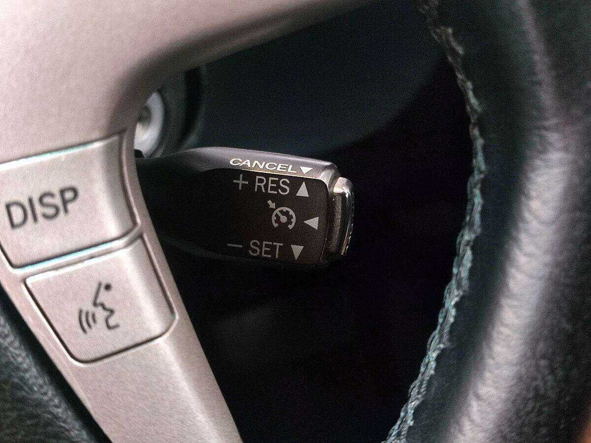 Toyota Camry с пробегом — 2010 год. Фото: #11