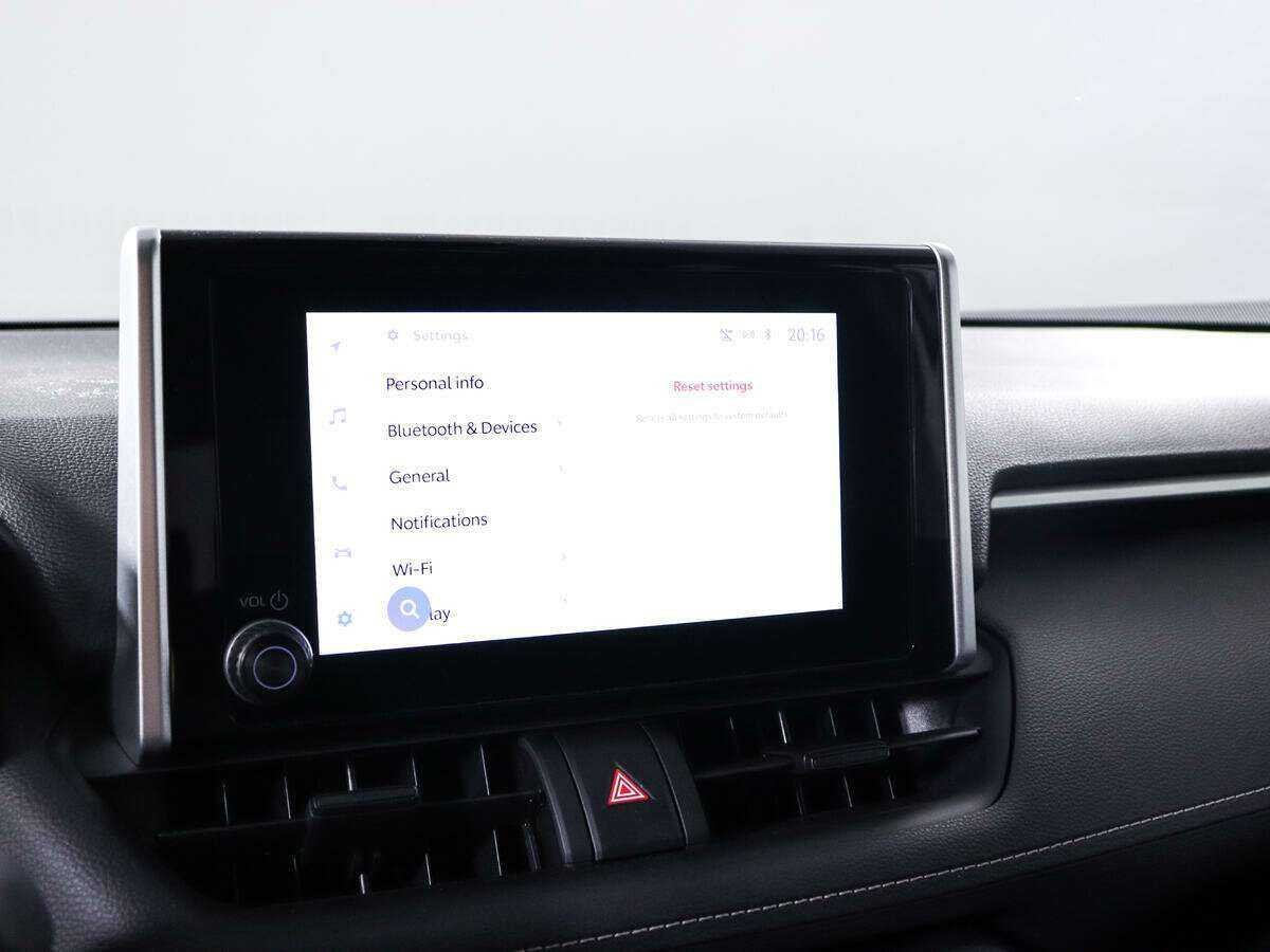 Toyota RAV4 с пробегом — 2022 год. Фото: #13