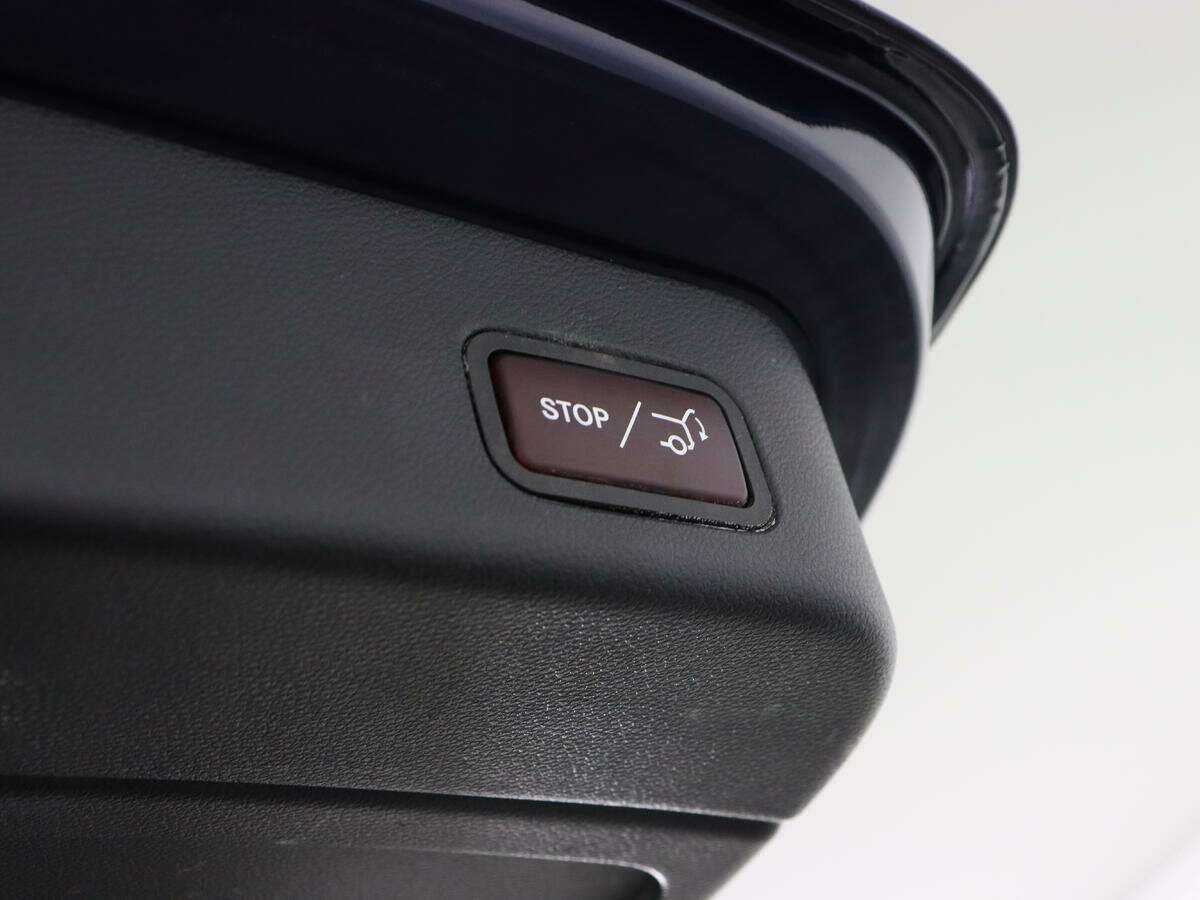 Mercedes-Benz GLE с пробегом — 2015 год. Фото: #11