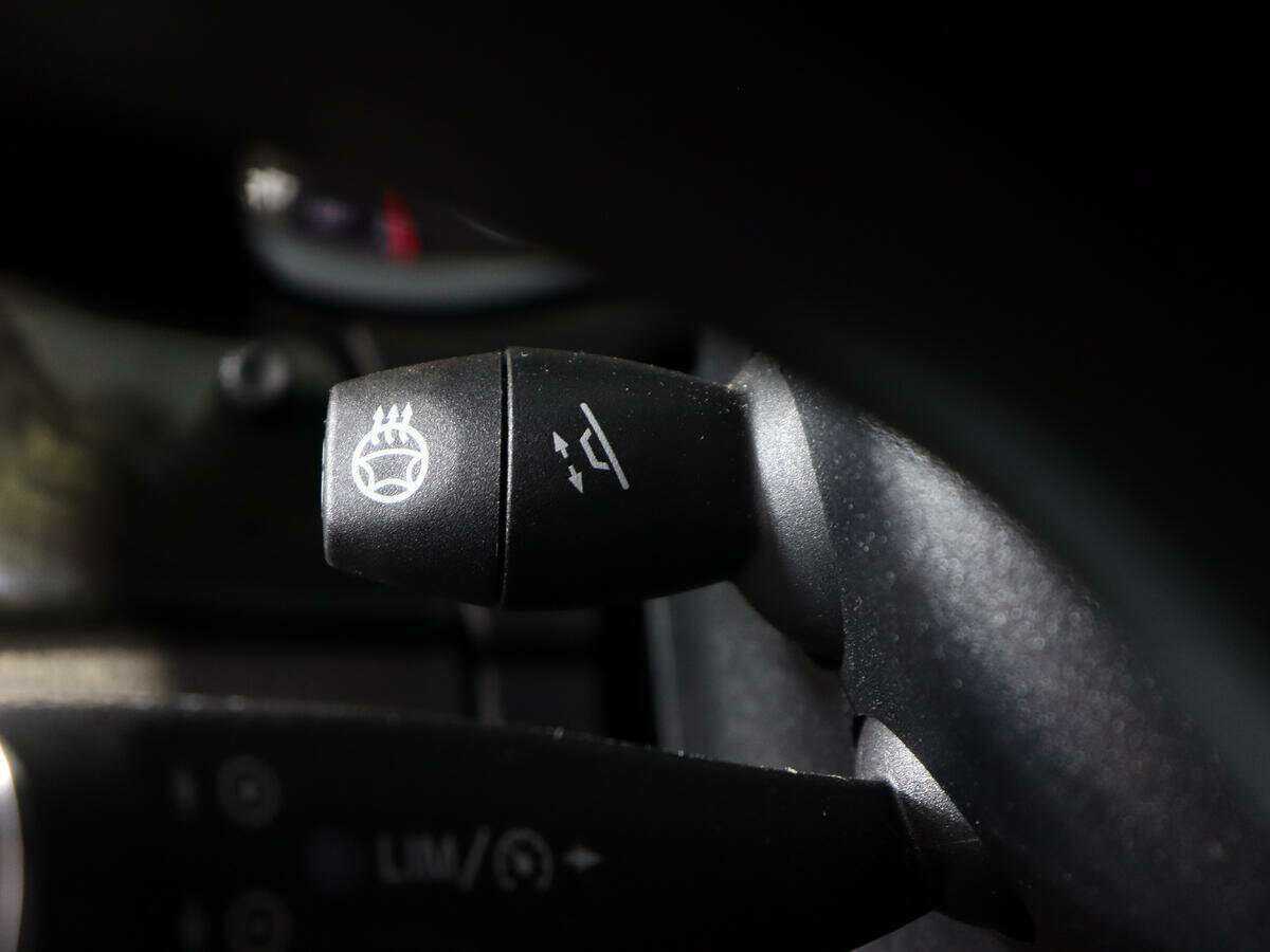 Mercedes-Benz GLE с пробегом — 2015 год. Фото: #17