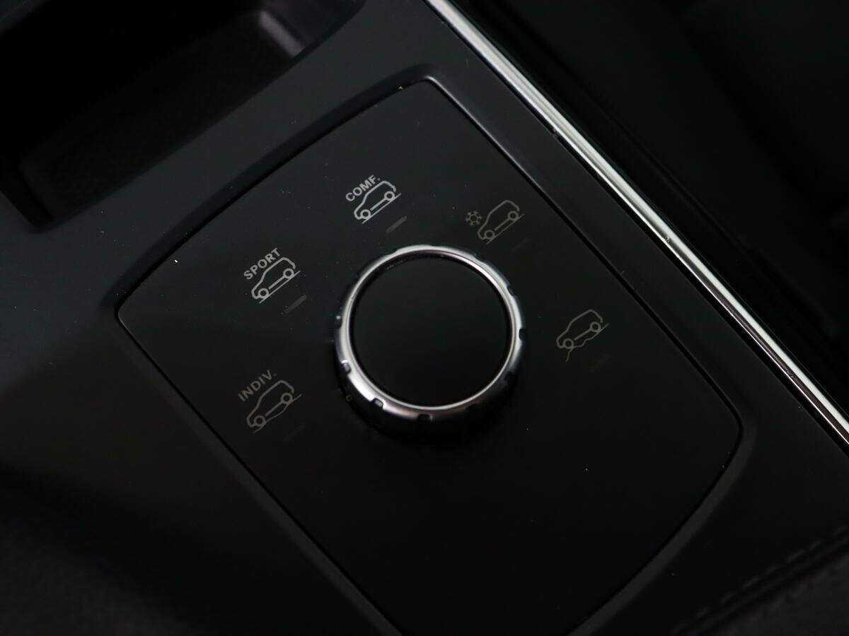 Mercedes-Benz GLE с пробегом — 2015 год. Фото: #19