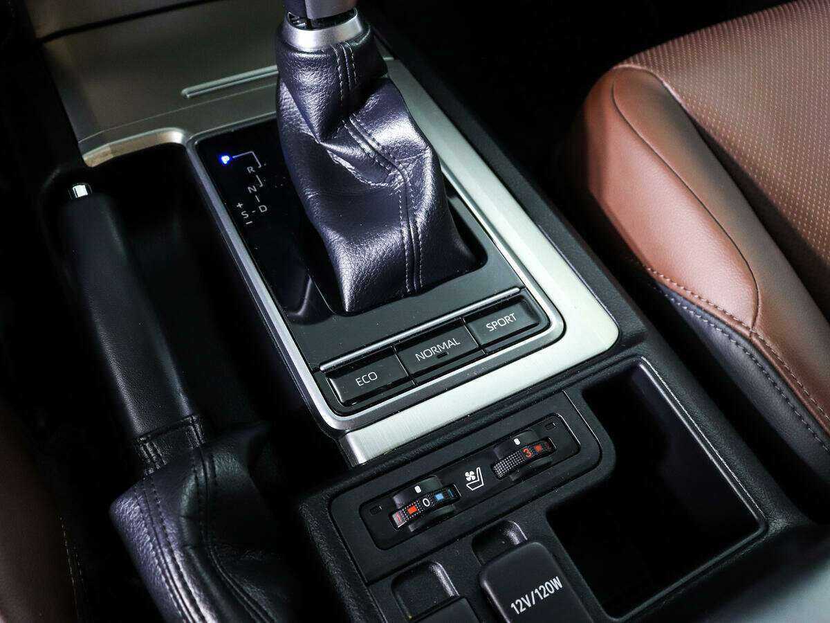 Toyota Land Cruiser Prado с пробегом — 2020 год. Фото: #14