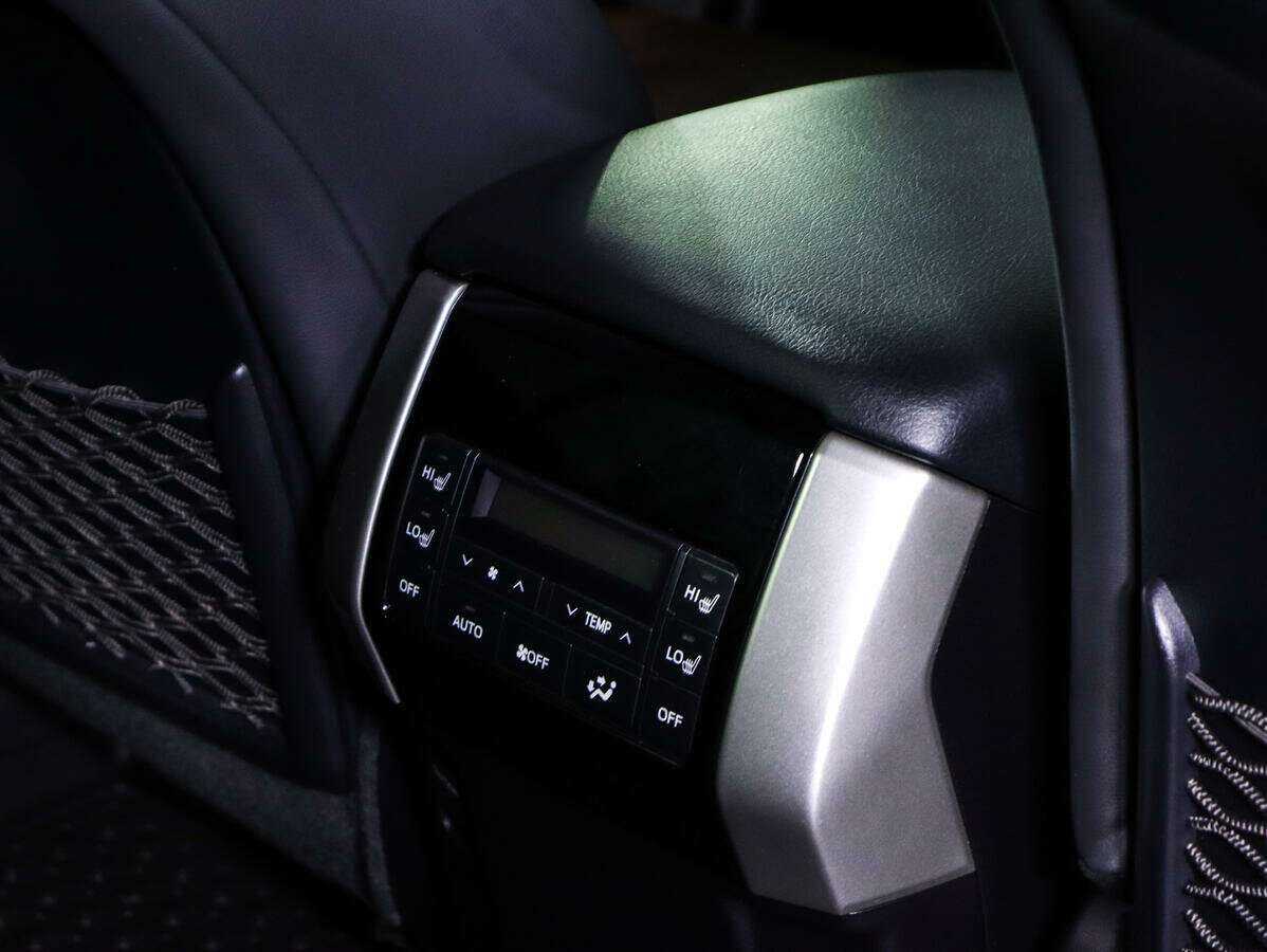 Toyota Land Cruiser Prado с пробегом — 2020 год. Фото: #22