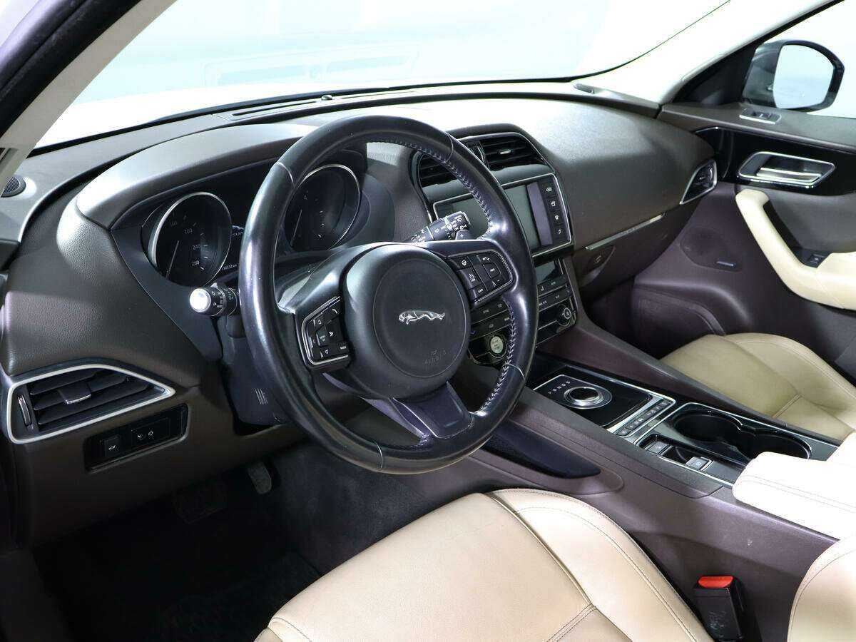 Jaguar F-Pace с пробегом — 2017 год. Фото: #13