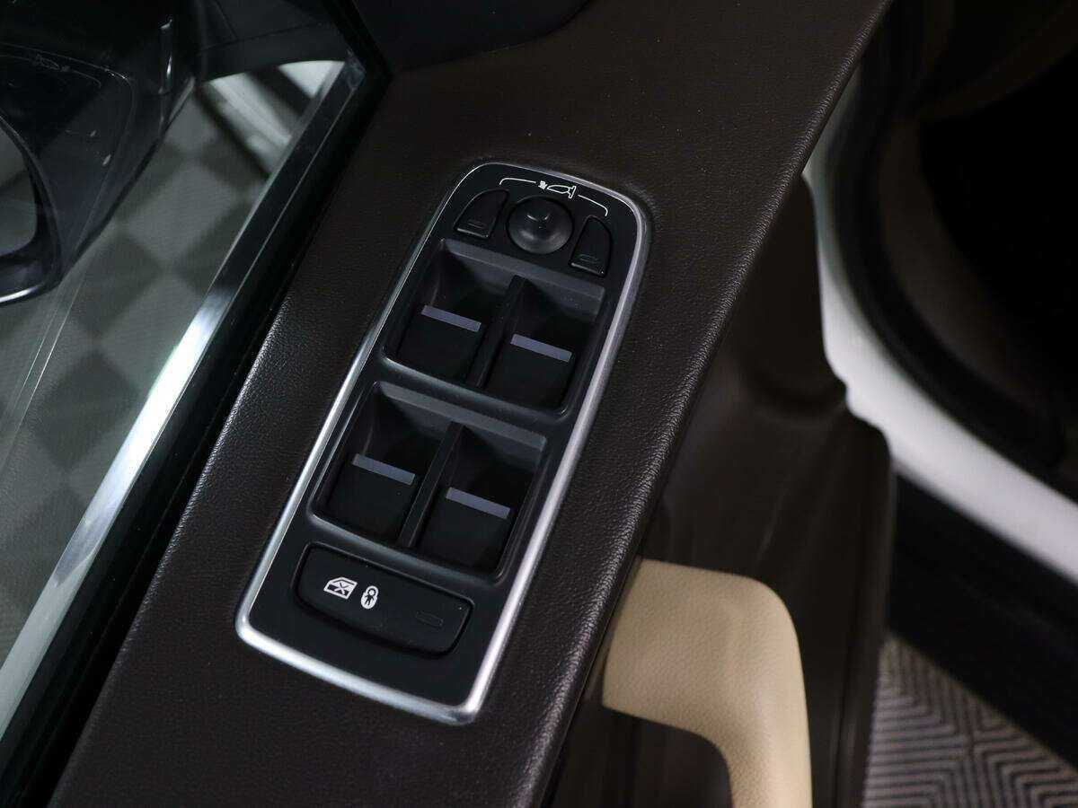 Jaguar F-Pace с пробегом — 2017 год. Фото: #19