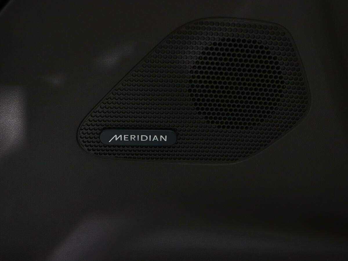 Jaguar F-Pace с пробегом — 2017 год. Фото: #21