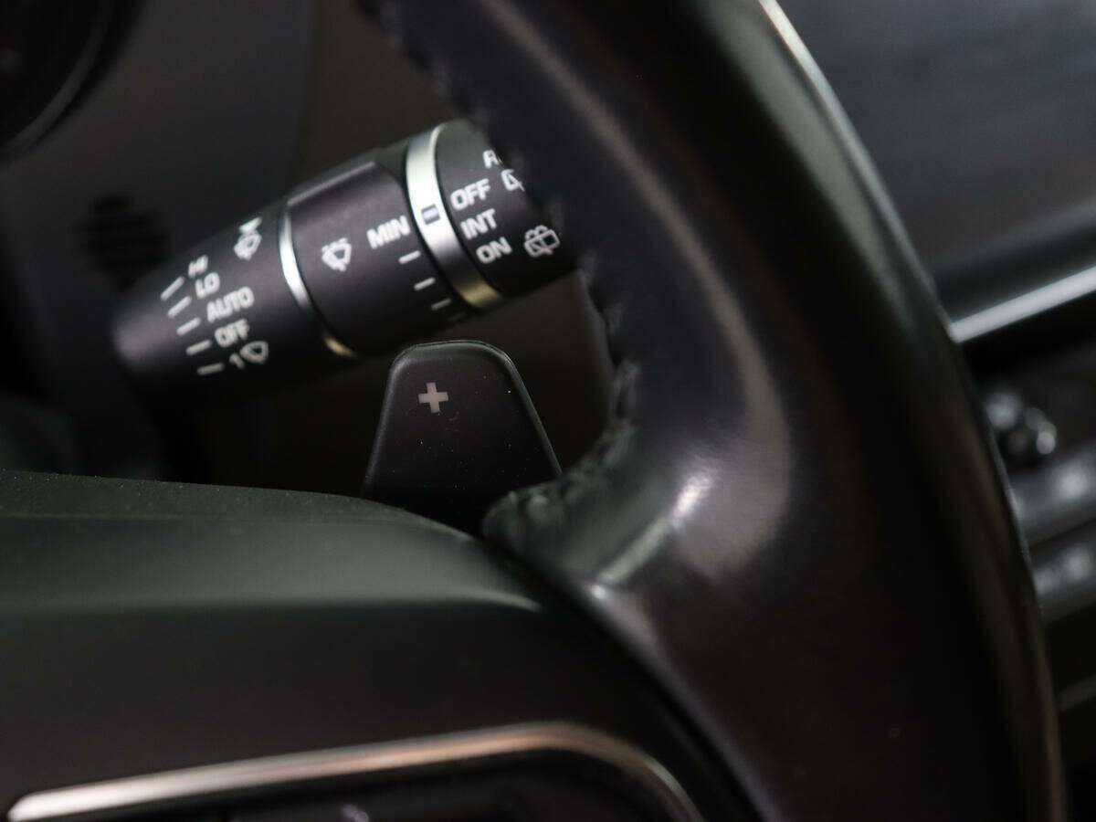 Jaguar F-Pace с пробегом — 2017 год. Фото: #24