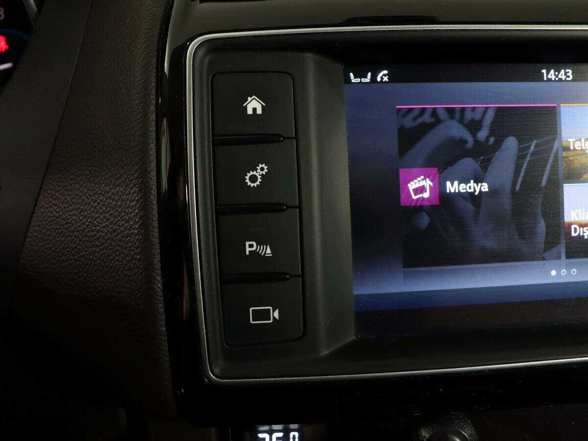 Jaguar F-Pace с пробегом — 2017 год. Фото: #29