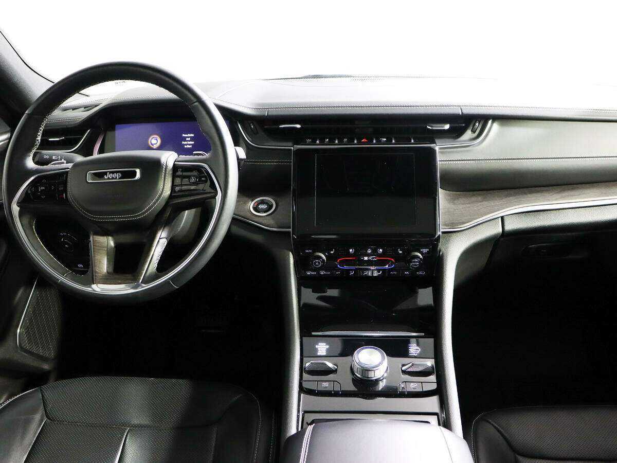 Jeep Grand Cherokee с пробегом — 2022 год. Фото: #8