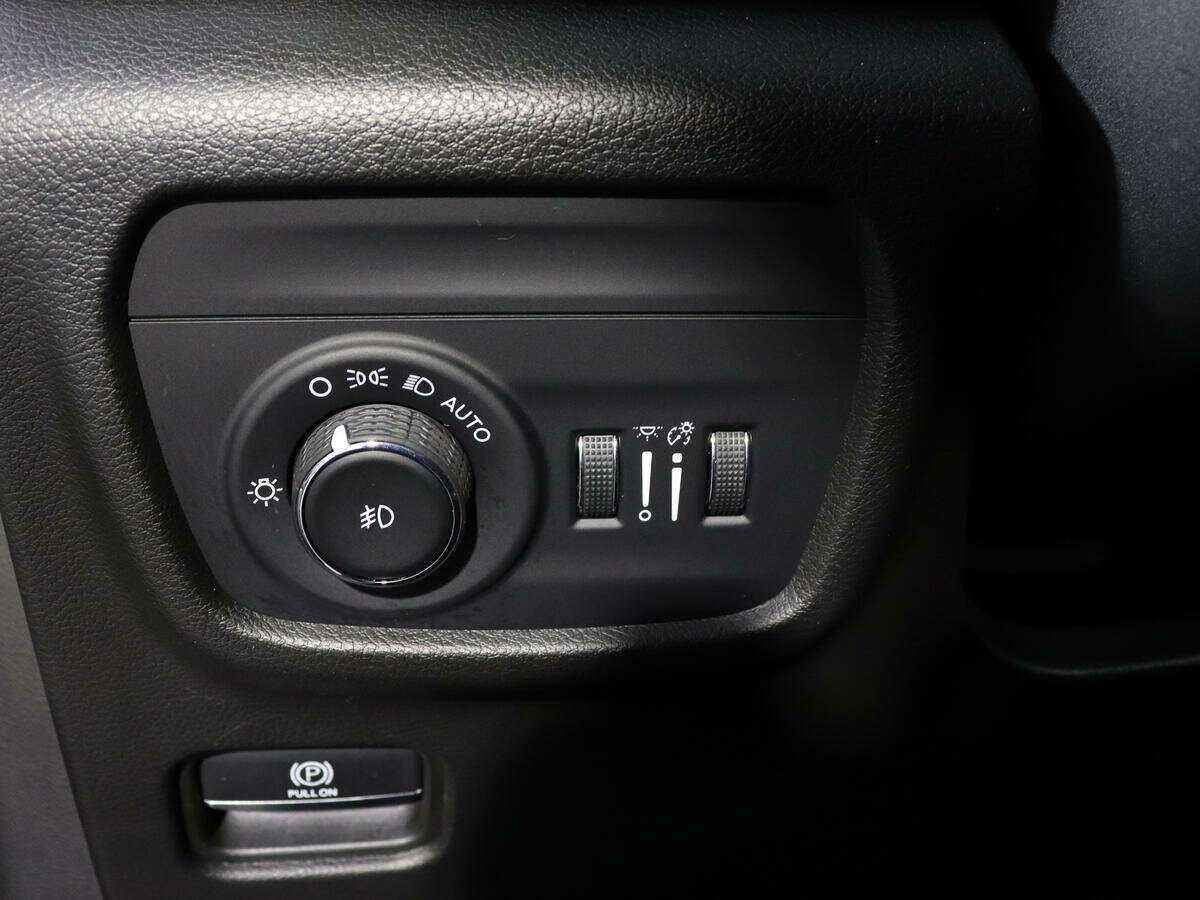 Jeep Grand Cherokee с пробегом — 2022 год. Фото: #19