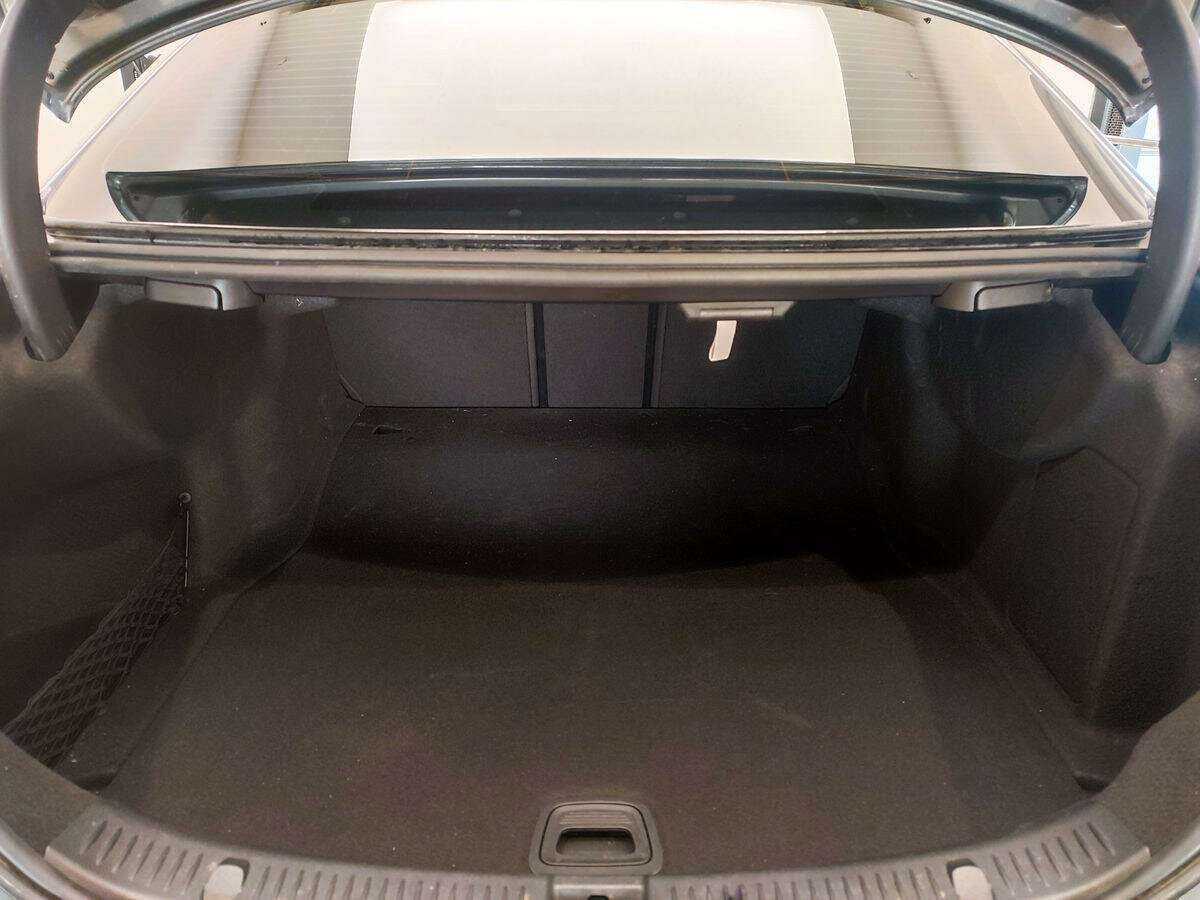 Mercedes-Benz E-Класс с пробегом — 2020 год. Фото: #8