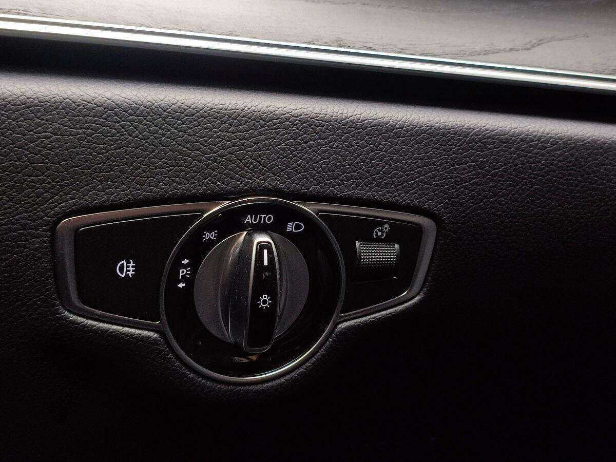 Mercedes-Benz E-Класс с пробегом — 2020 год. Фото: #11