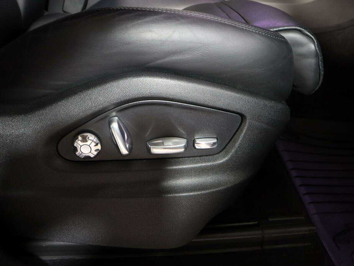 Porsche Cayenne с пробегом — 2019 год. Фото: #13