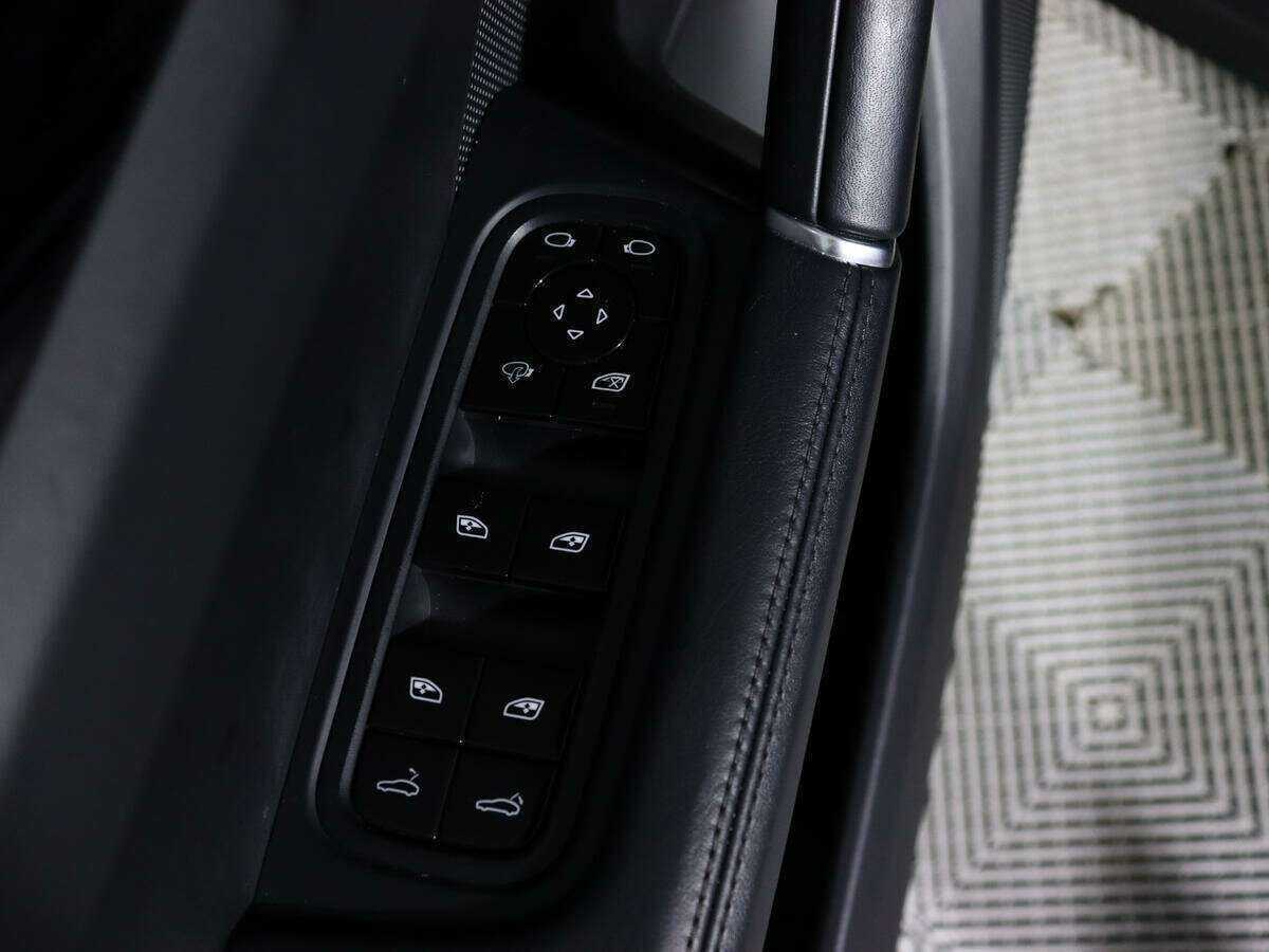 Porsche Cayenne с пробегом — 2019 год. Фото: #15