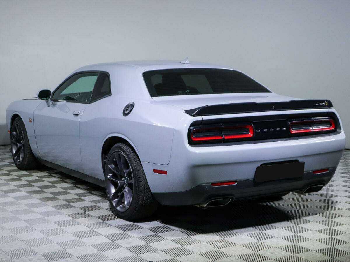 Dodge Challenger с пробегом — 2021 год. Фото: #6