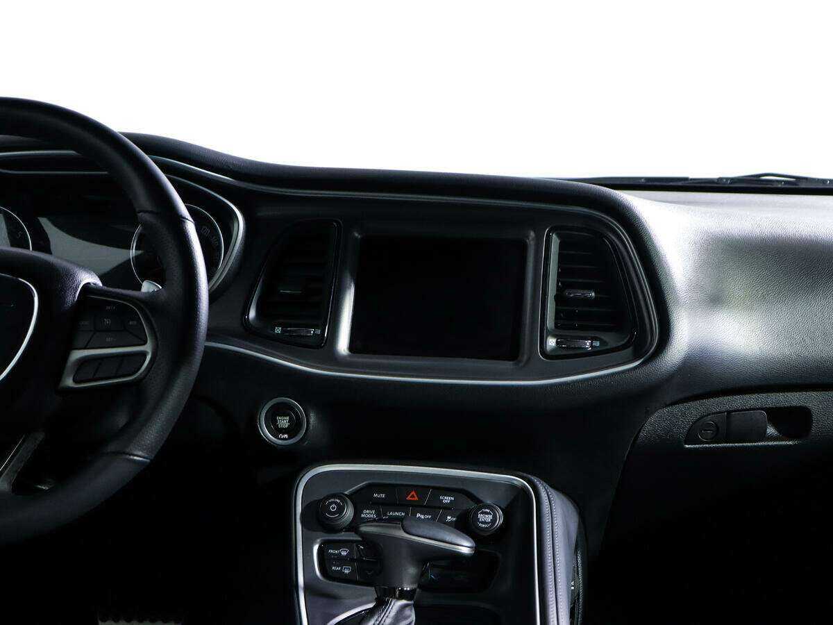 Dodge Challenger с пробегом — 2021 год. Фото: #11