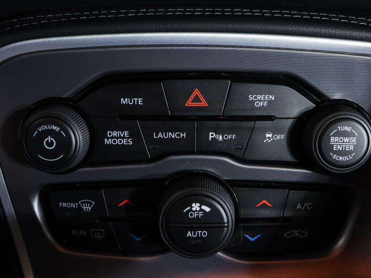 Dodge Challenger с пробегом — 2021 год. Фото: #18