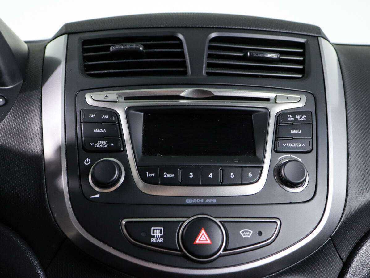 Hyundai Solaris с пробегом — 2016 год. Фото: #15