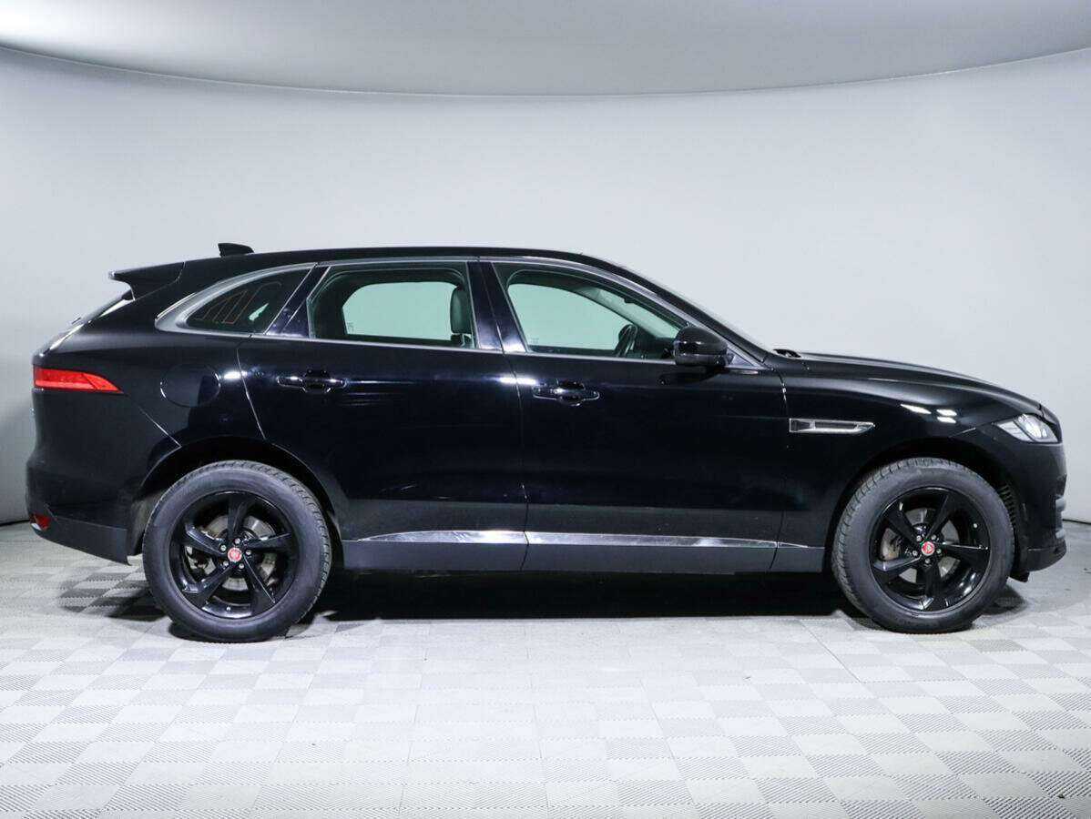Jaguar F-Pace с пробегом — 2016 год. Фото: #2