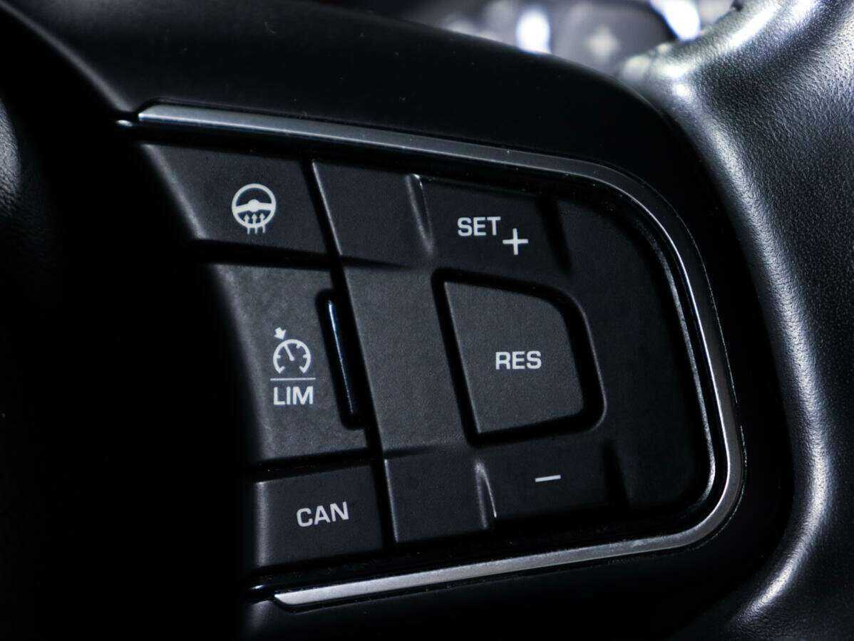 Jaguar F-Pace с пробегом — 2016 год. Фото: #19