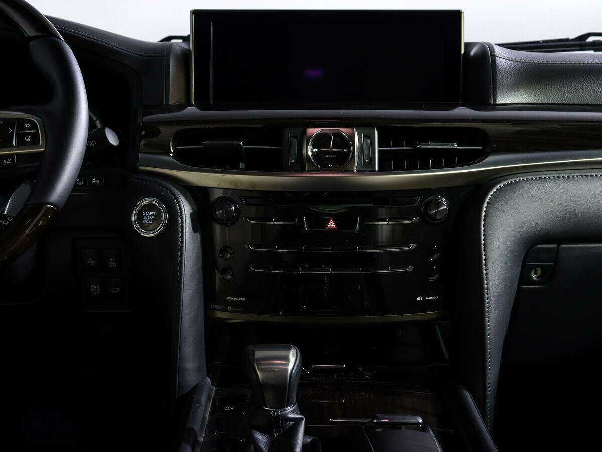 Lexus LX с пробегом — 2017 год. Фото: #11