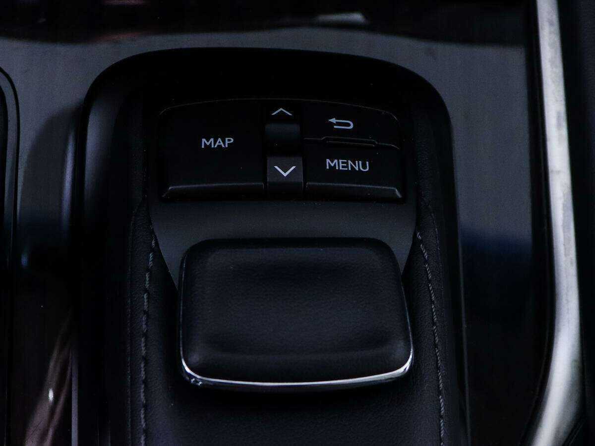 Lexus LX с пробегом — 2017 год. Фото: #24