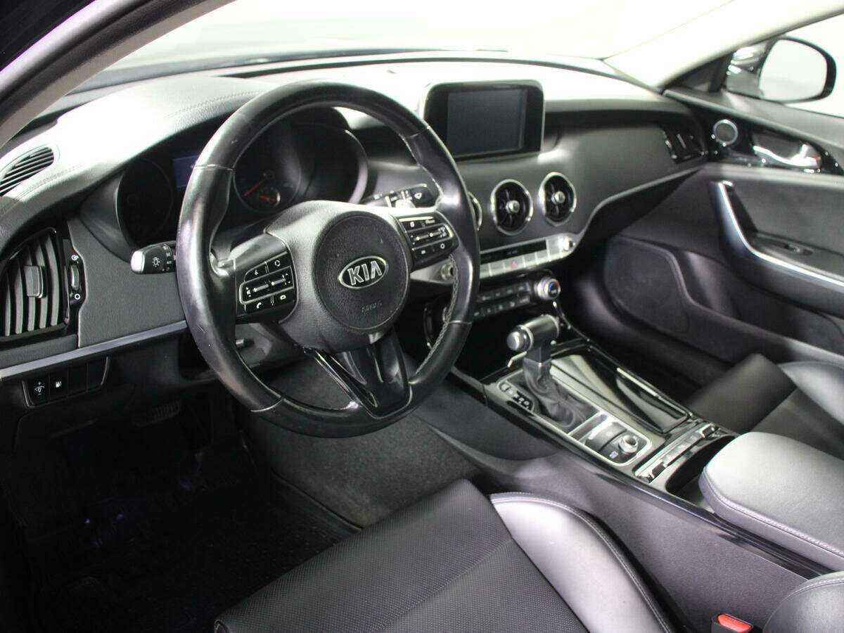 Kia Stinger с пробегом — 2019 год. Фото: #10