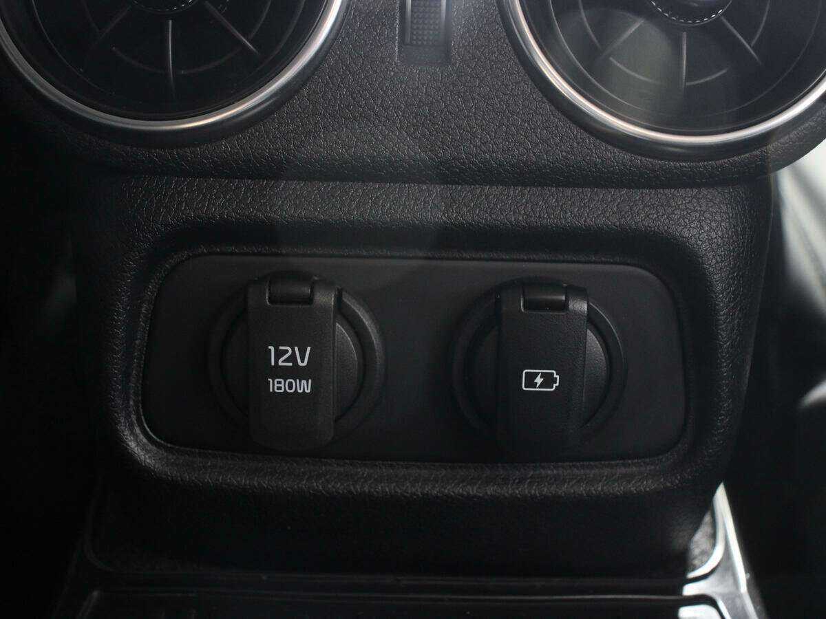 Kia Stinger с пробегом — 2019 год. Фото: #11