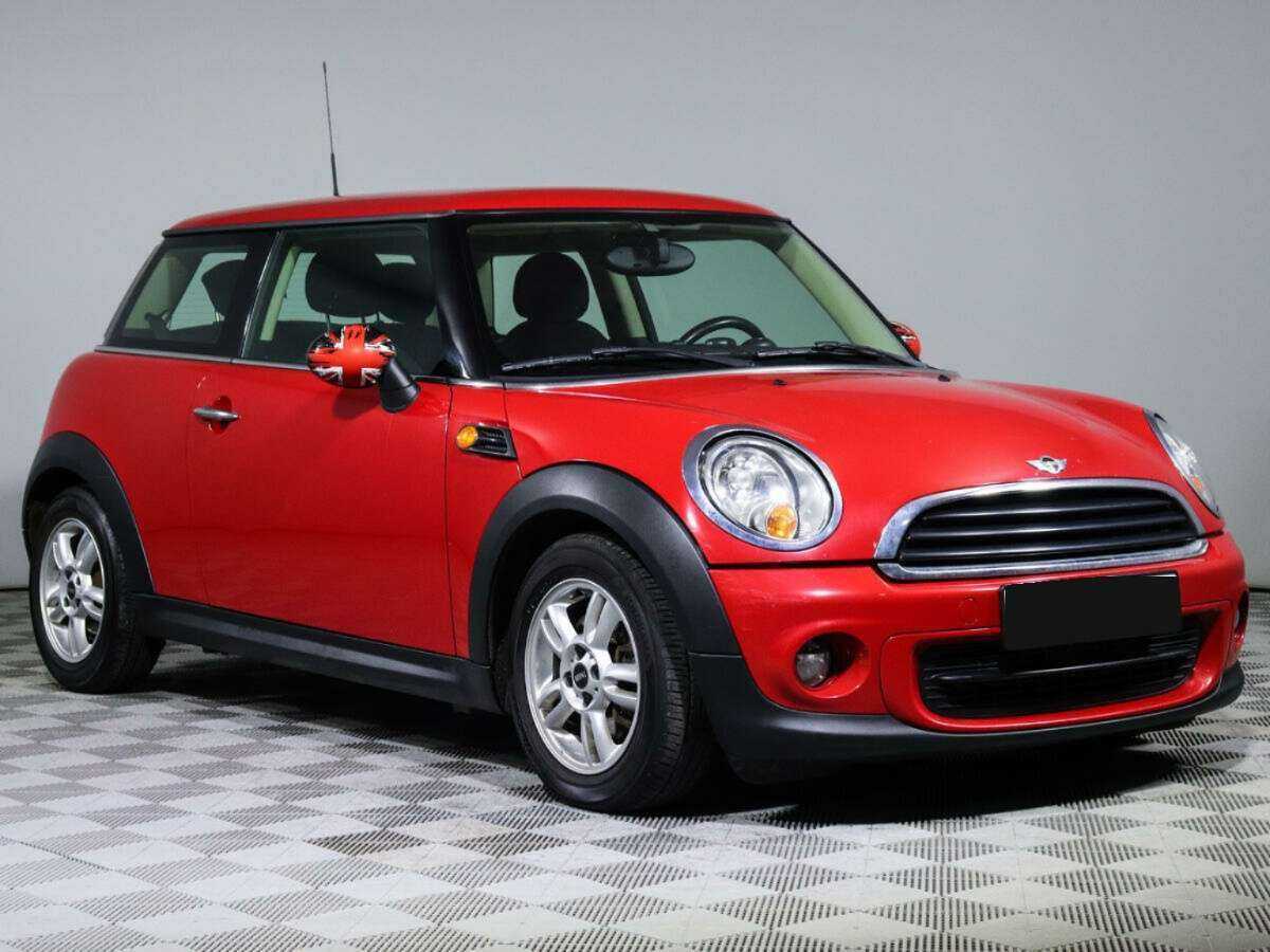Mini Hatch с пробегом — 2012 год. Фото: #2