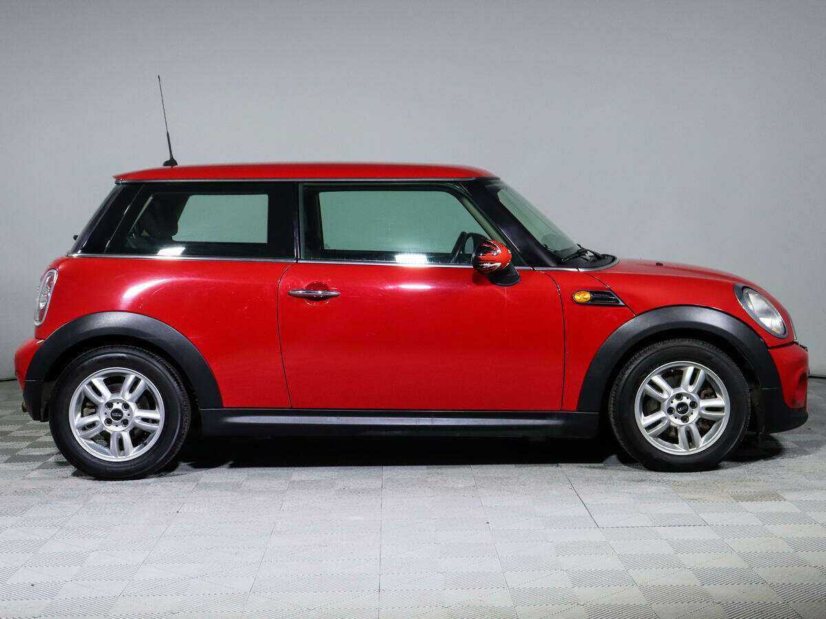 Mini Hatch с пробегом — 2012 год. Фото: #3