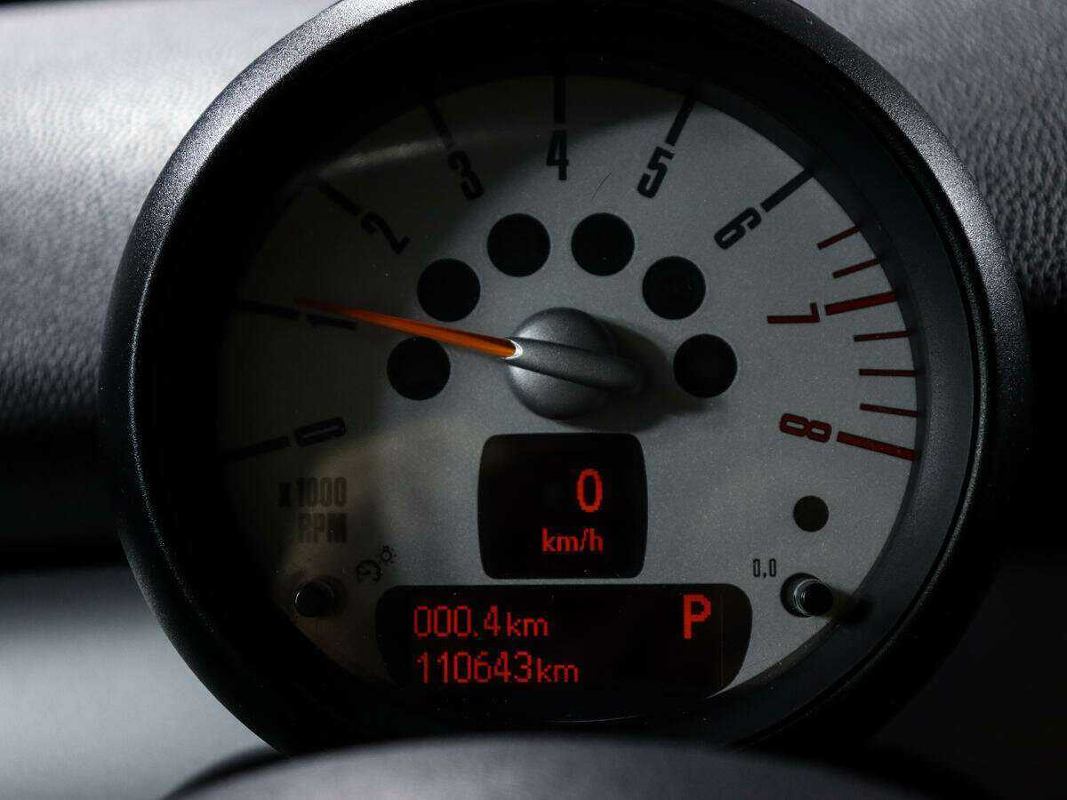 Mini Hatch с пробегом — 2012 год. Фото: #8