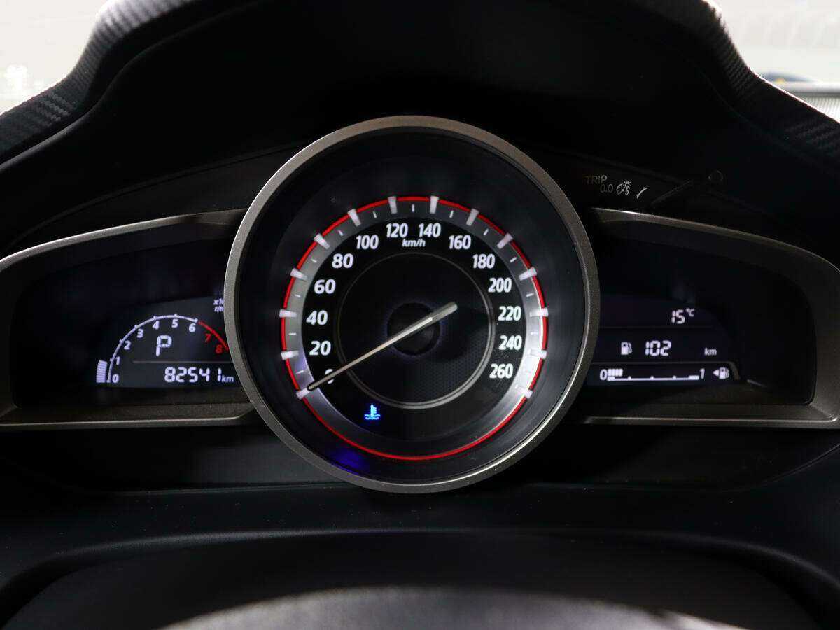 Mazda 3 с пробегом — 2014 год. Фото: #9