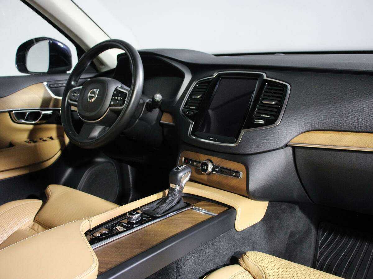 Volvo XC90 с пробегом — 2015 год. Фото: #6