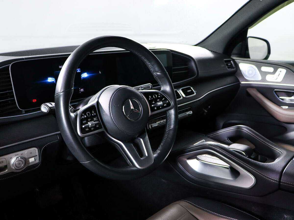 Mercedes-Benz GLE с пробегом — 2020 год. Фото: #12